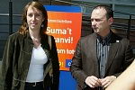 Assumpció Laïlla (Diputada de CiU) i Ramon Castellano (Alcaldable de CiU a Gavà) demanant la transformació del consultori mèdic de Gavà Mar en un CAP (11 de maig de 2007)